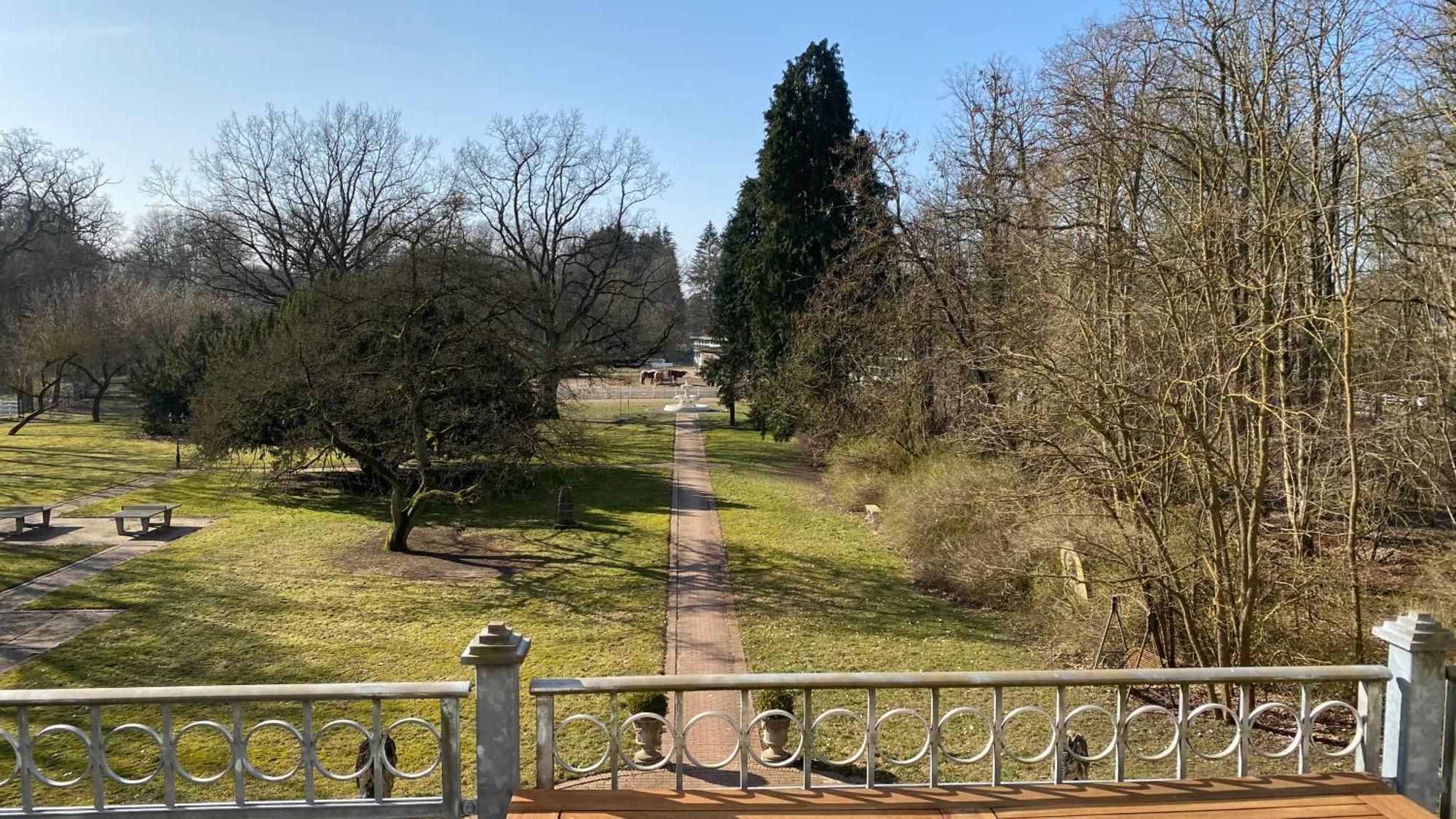 Schloss Badow Esterno foto